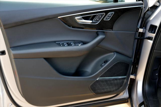 used 2021 Audi Q7 car, priced at $31,900