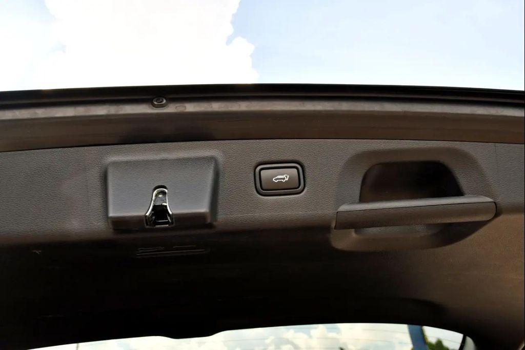 used 2024 Hyundai Palisade car, priced at $38,898