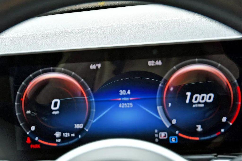 used 2022 Mercedes-Benz GLB 250 car, priced at $25,500