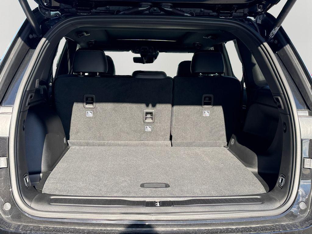 new 2025 Jeep Grand Cherokee car, priced at $44,900