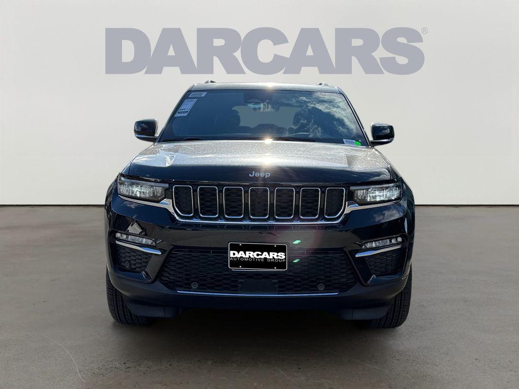 new 2025 Jeep Grand Cherokee car, priced at $44,900