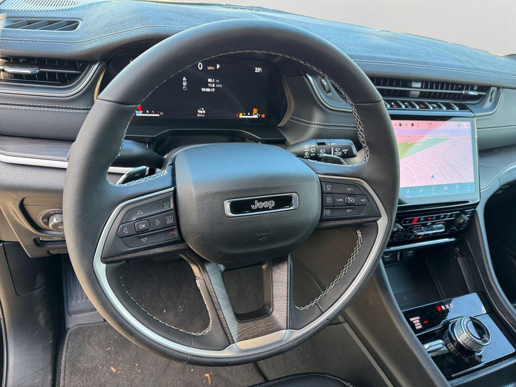 new 2025 Jeep Grand Cherokee car, priced at $44,900