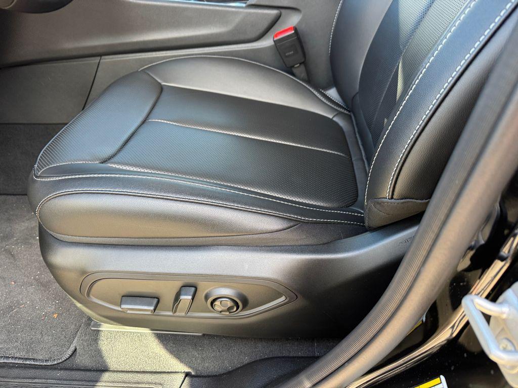 new 2025 Jeep Grand Cherokee car, priced at $44,900