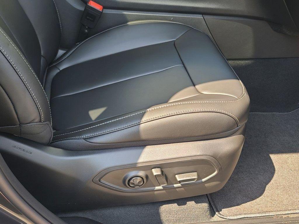 new 2025 Jeep Grand Cherokee L car, priced at $47,055