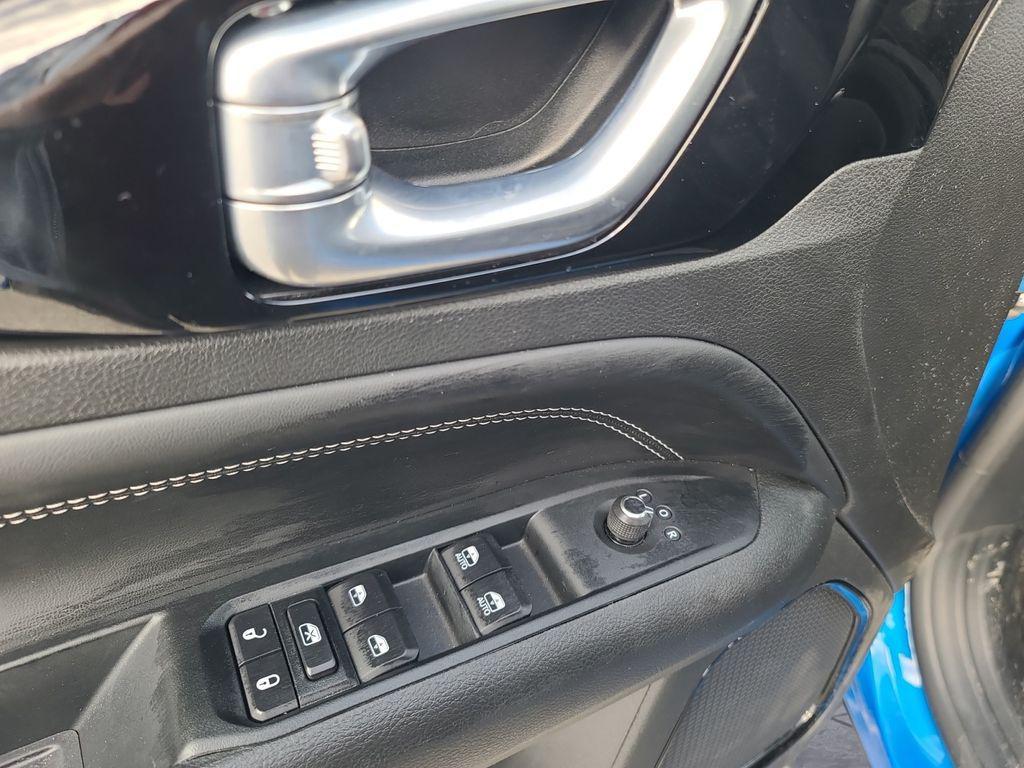 used 2022 Jeep Compass car, priced at $23,300