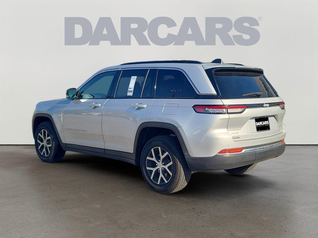 used 2024 Jeep Grand Cherokee car, priced at $33,480