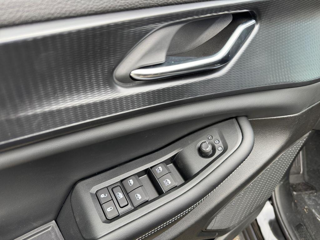 new 2025 Jeep Grand Cherokee car, priced at $36,500