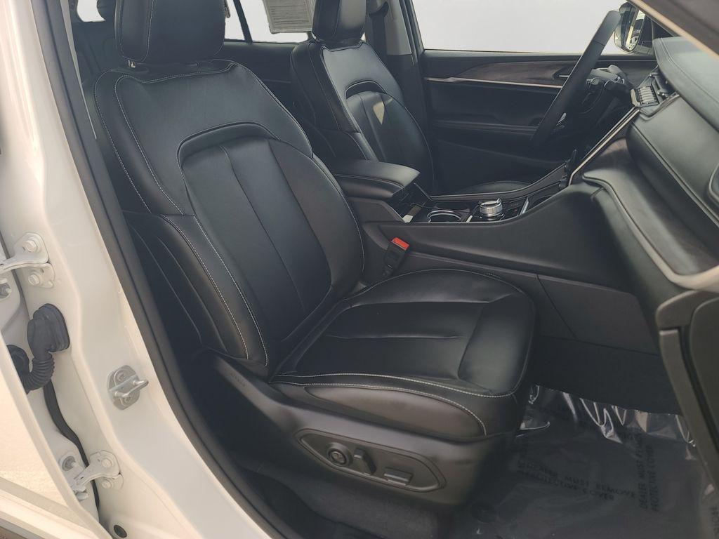 used 2023 Jeep Grand Cherokee car, priced at $31,994