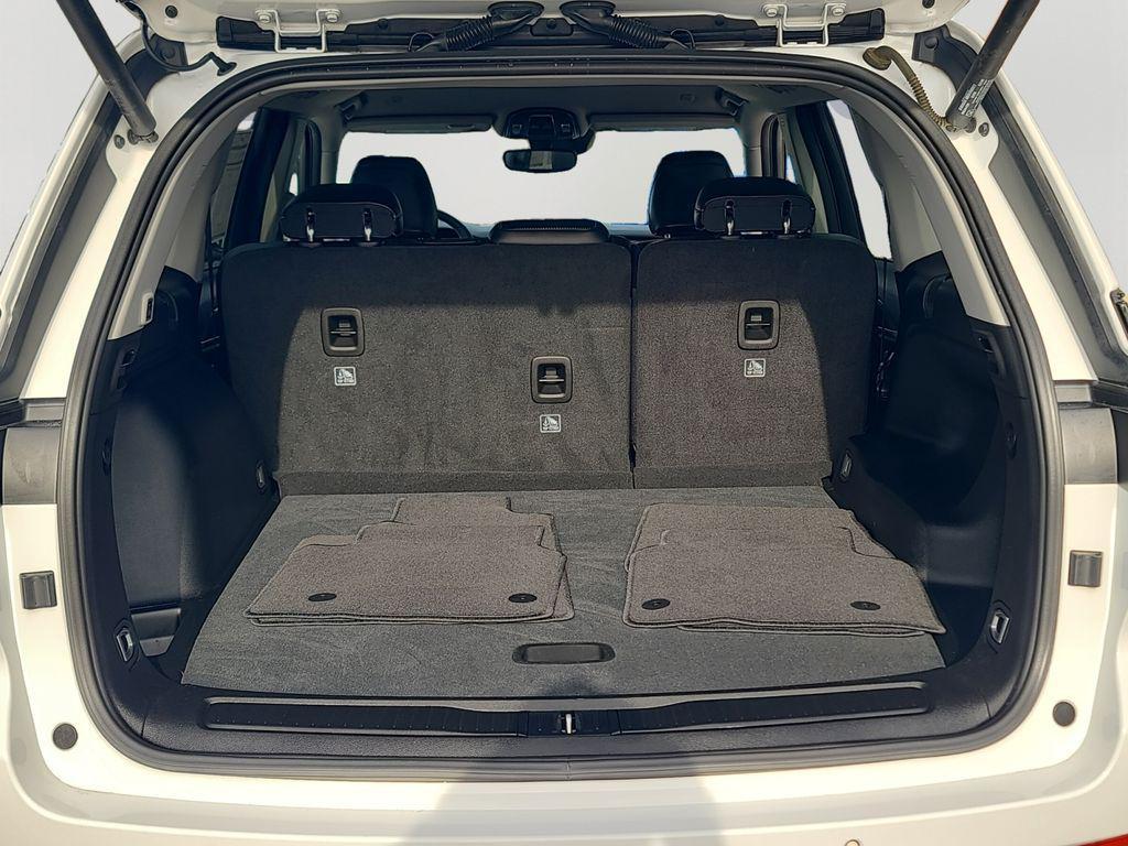 used 2023 Jeep Grand Cherokee car, priced at $31,994