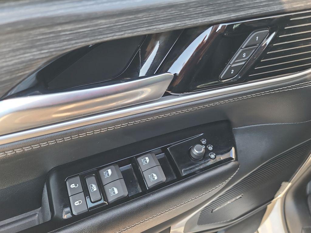 used 2023 Jeep Wagoneer car, priced at $43,523