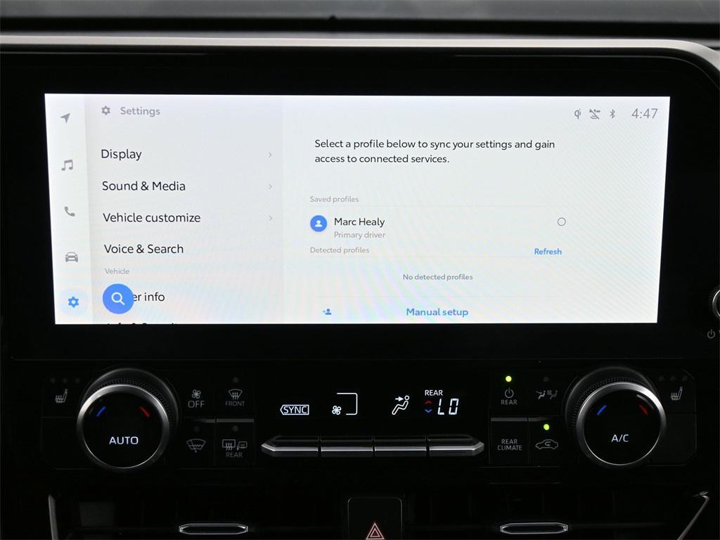 used 2023 Toyota Highlander car, priced at $38,500