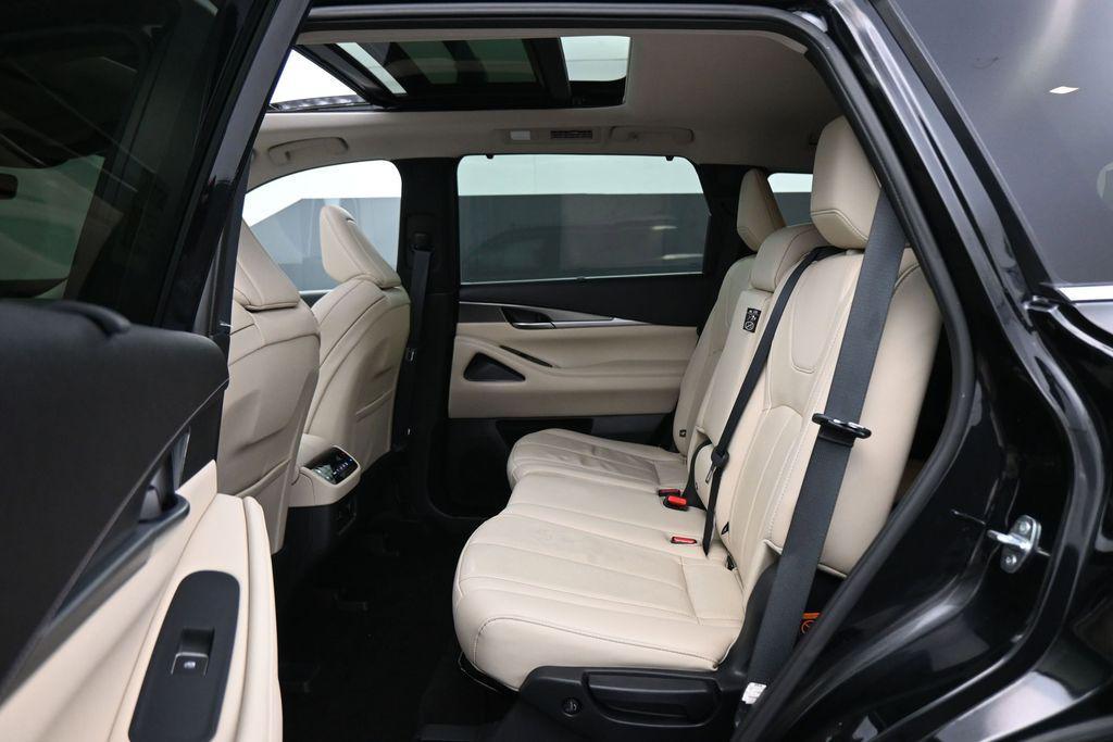 used 2023 INFINITI QX60 car, priced at $38,000