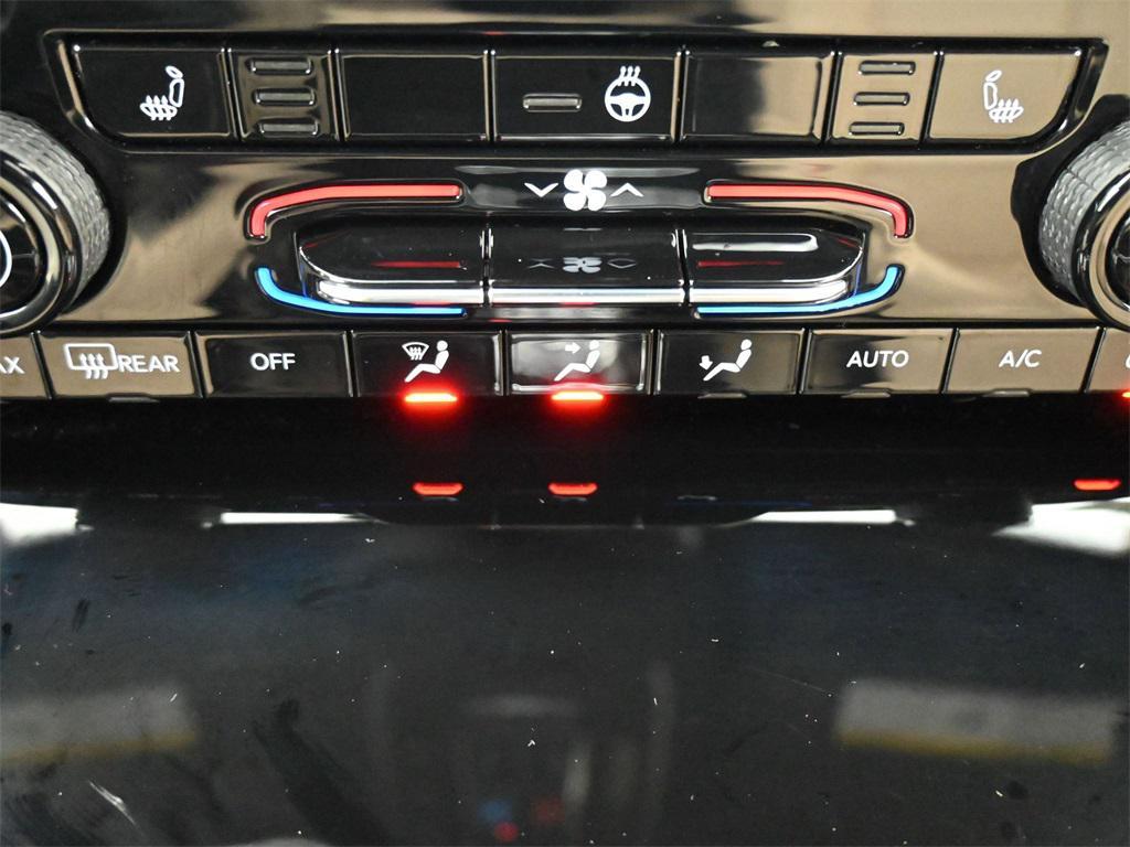 used 2024 Jeep Grand Cherokee car, priced at $31,000