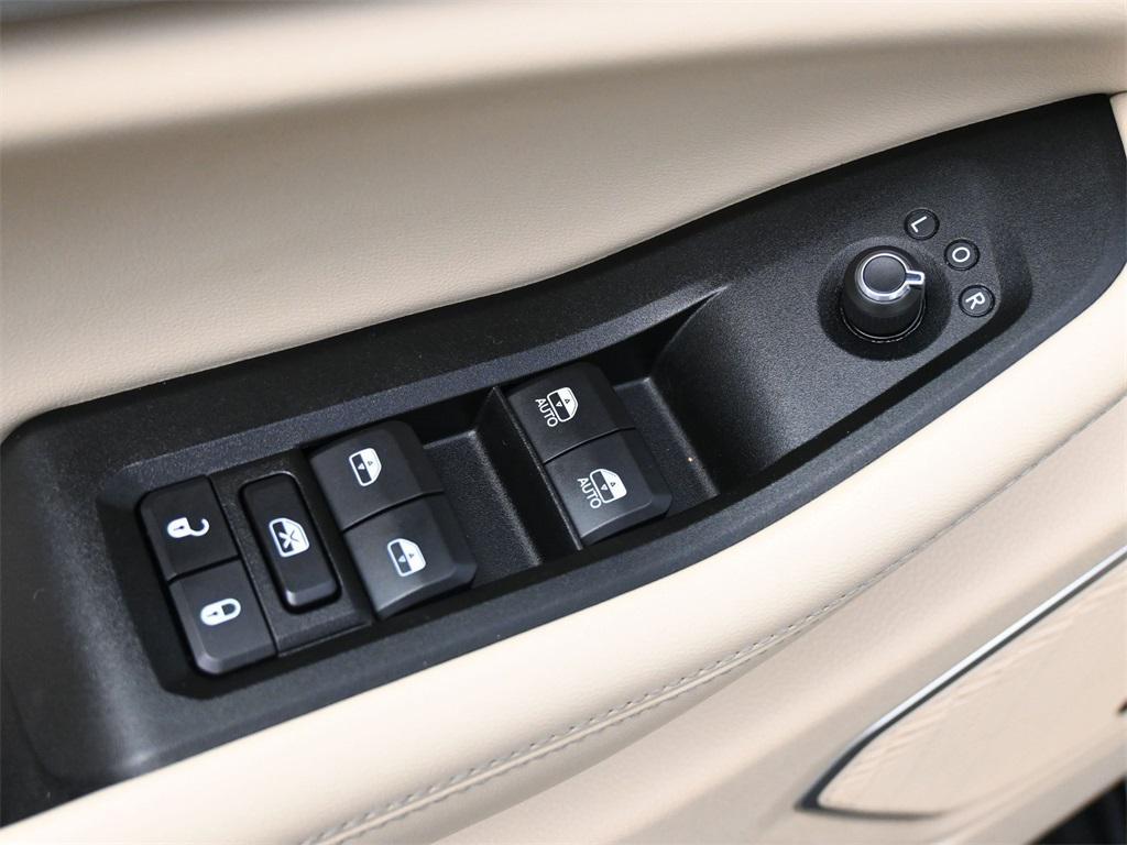 used 2024 Jeep Grand Cherokee car, priced at $31,000