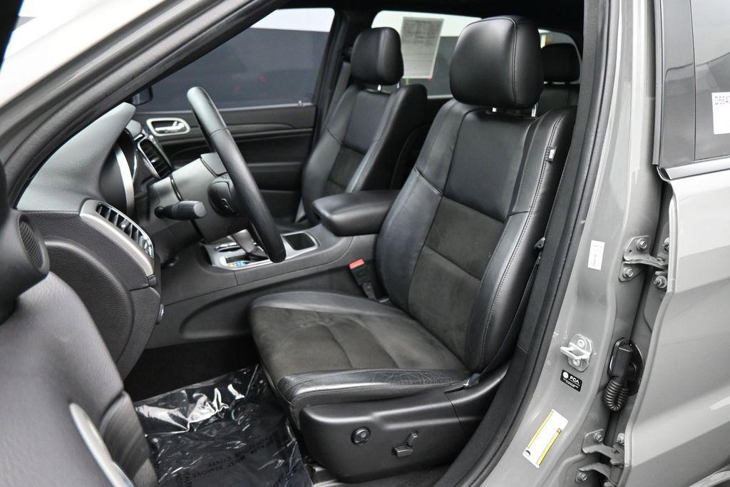used 2021 Jeep Grand Cherokee car, priced at $18,500