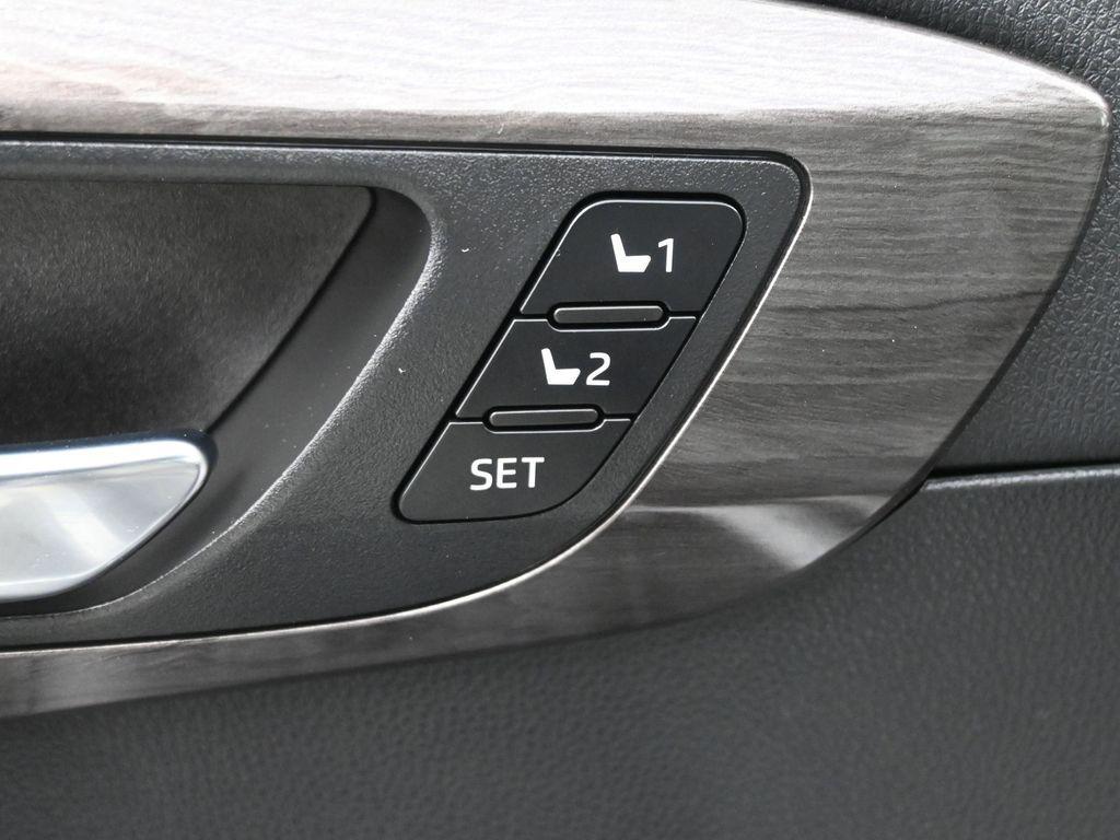 used 2022 Toyota Highlander car, priced at $30,750