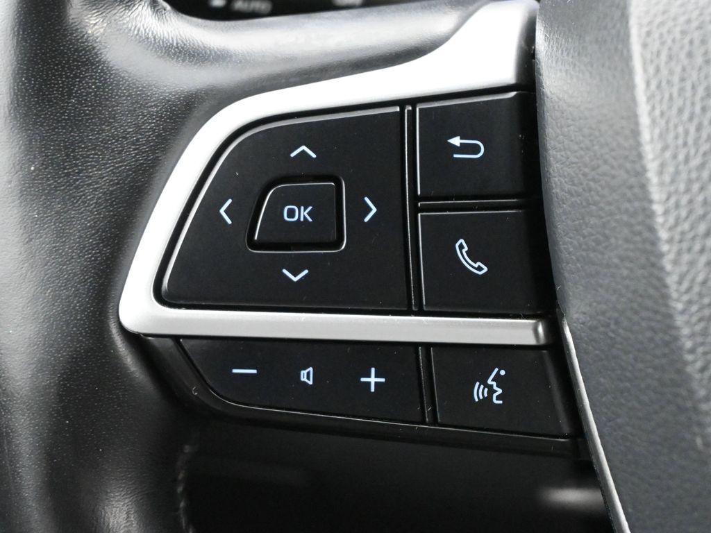 used 2022 Toyota Highlander car, priced at $30,750