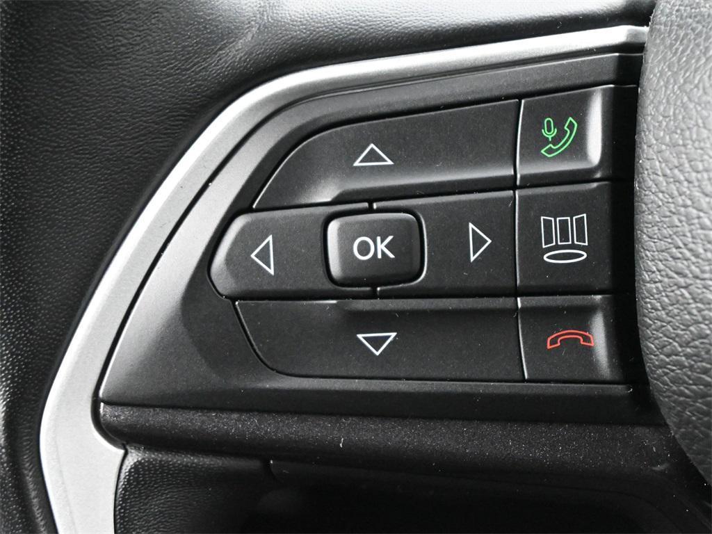 used 2022 Jeep Grand Cherokee car, priced at $29,000