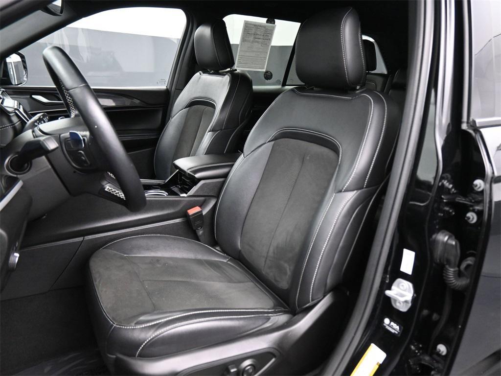 used 2022 Jeep Grand Cherokee car, priced at $29,000