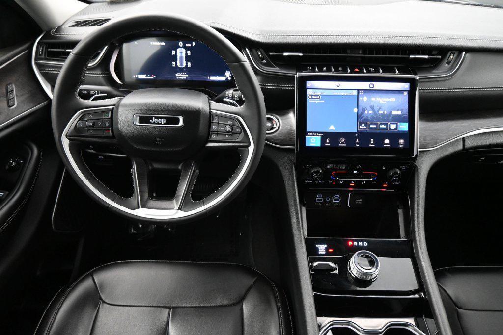 used 2023 Jeep Grand Cherokee car, priced at $28,049