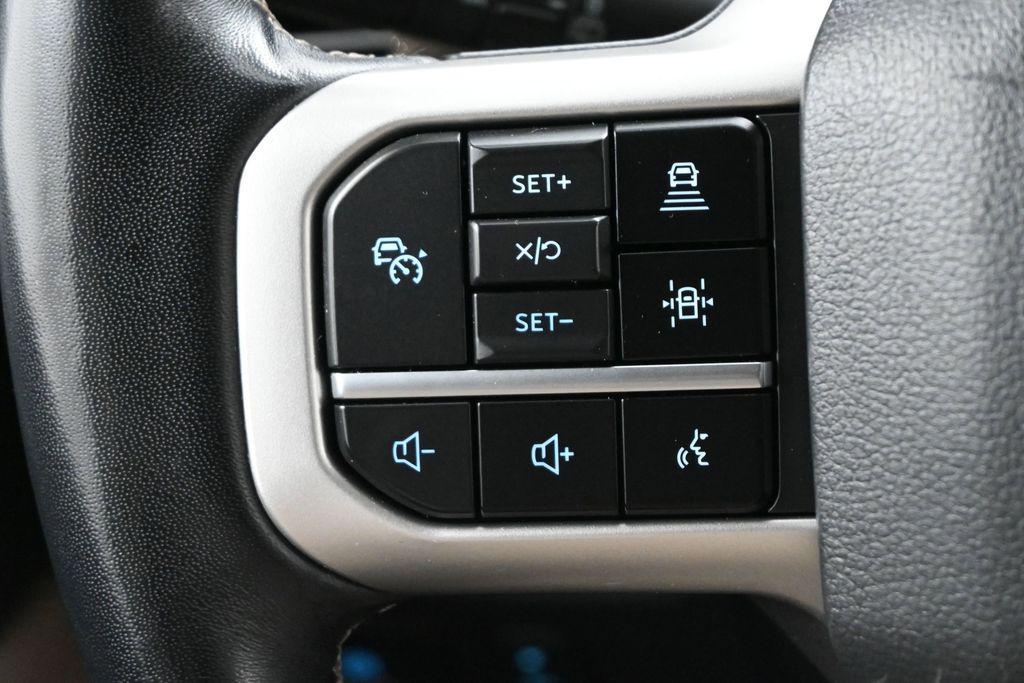used 2024 Ford Expedition car, priced at $49,000