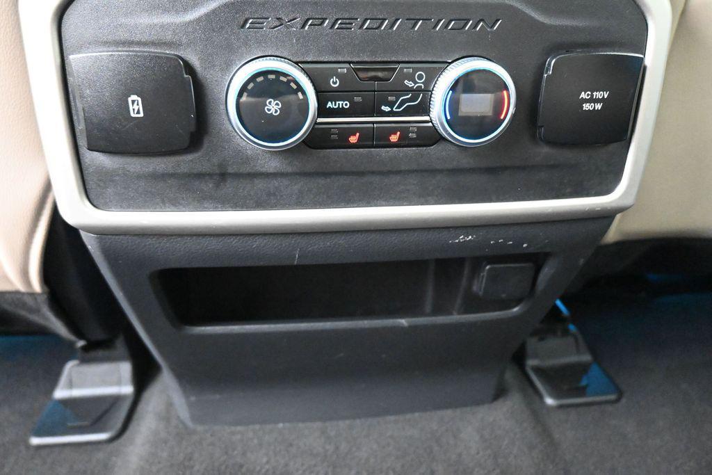 used 2024 Ford Expedition car, priced at $49,000