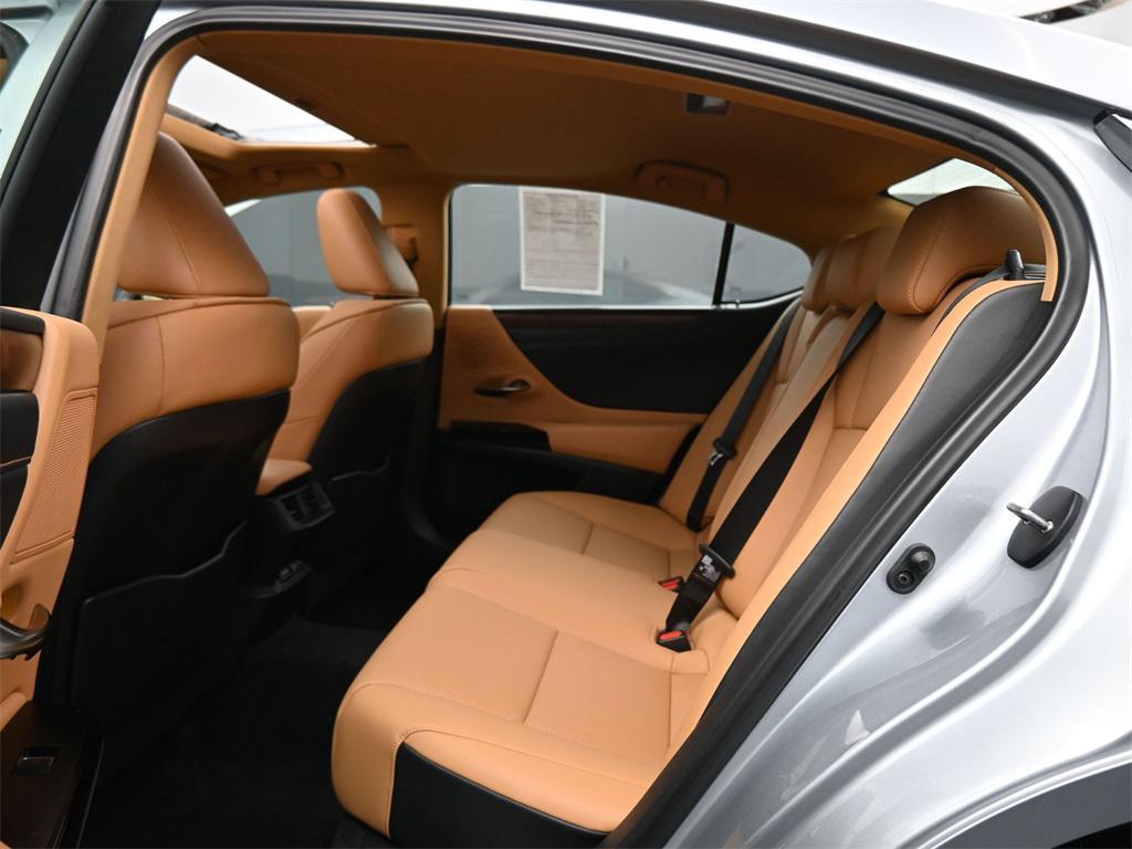 used 2024 Lexus ES 350 car, priced at $39,250