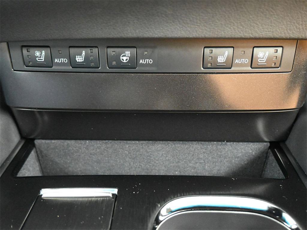 used 2024 Lexus ES 350 car, priced at $39,250