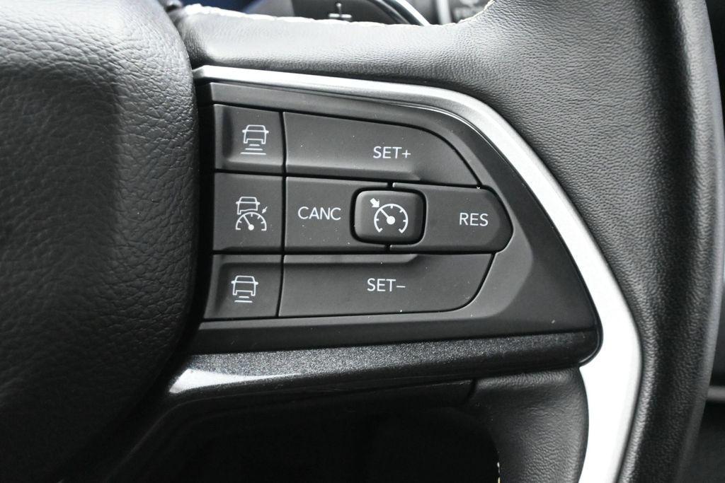 used 2022 Jeep Grand Cherokee car, priced at $30,000