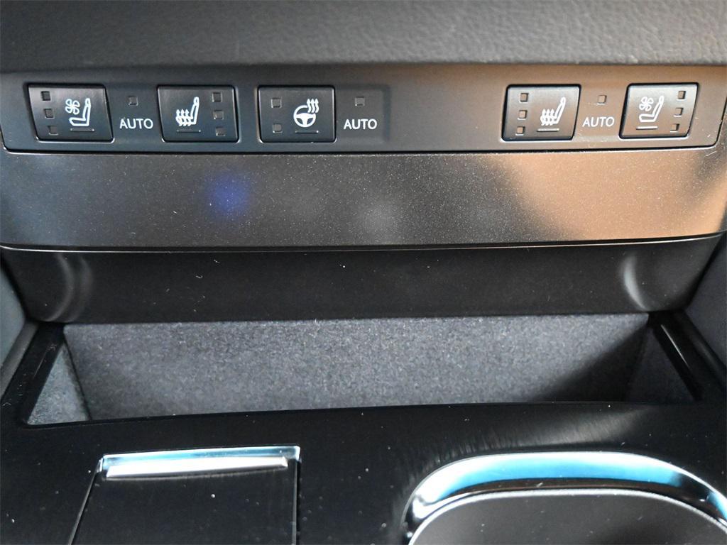 used 2024 Lexus ES 350 car, priced at $38,000