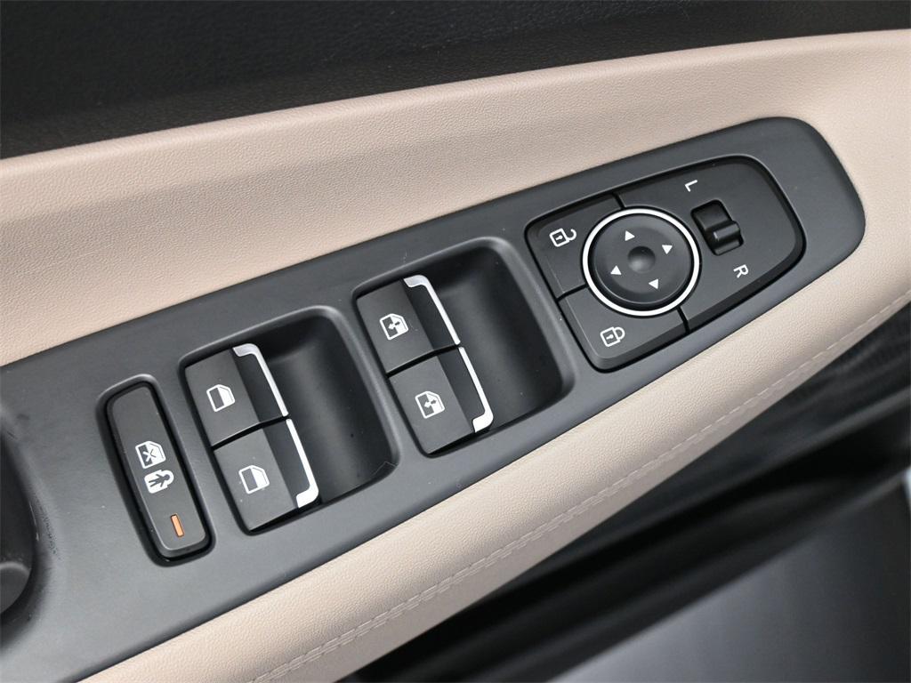 used 2023 Hyundai Santa Fe car, priced at $25,500