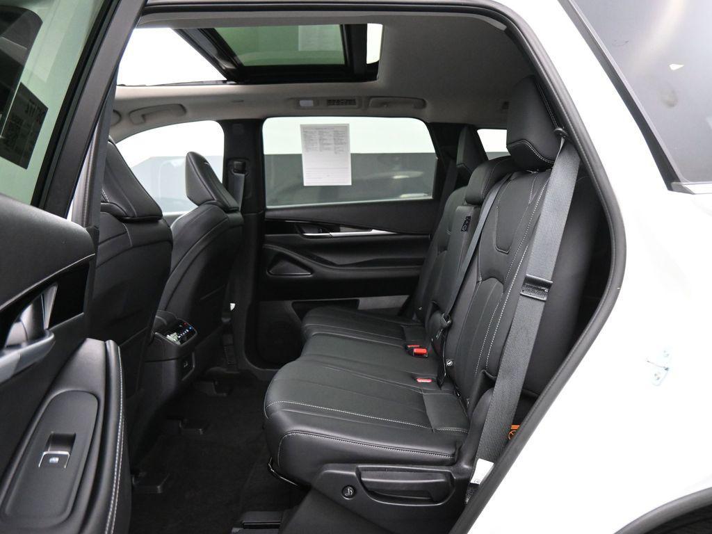 used 2025 INFINITI QX60 car, priced at $40,000