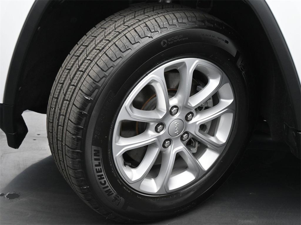 used 2022 Jeep Grand Cherokee car, priced at $23,750