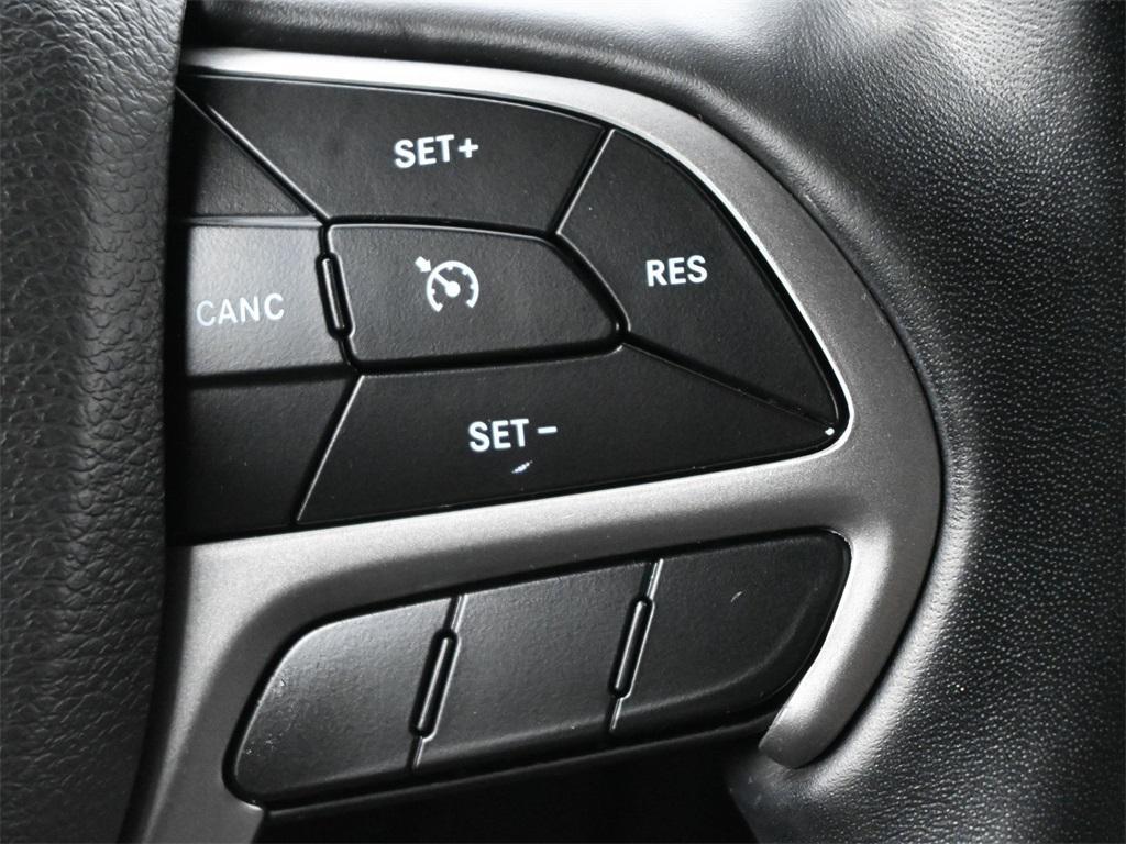 used 2022 Jeep Grand Cherokee car, priced at $23,750