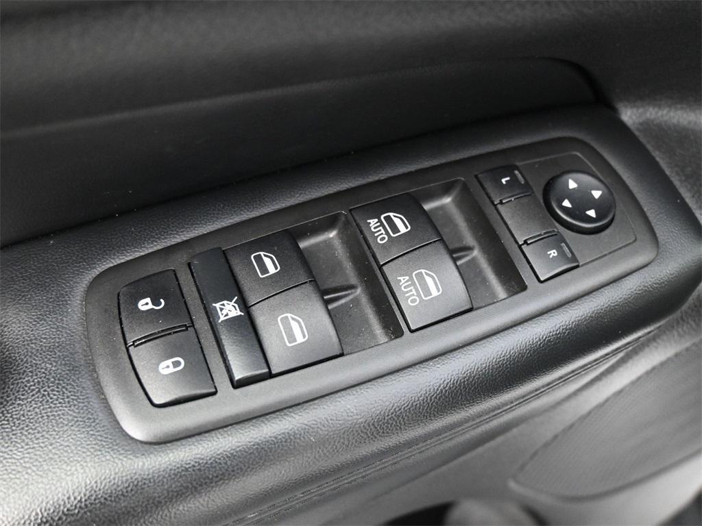 used 2022 Jeep Grand Cherokee car, priced at $23,750