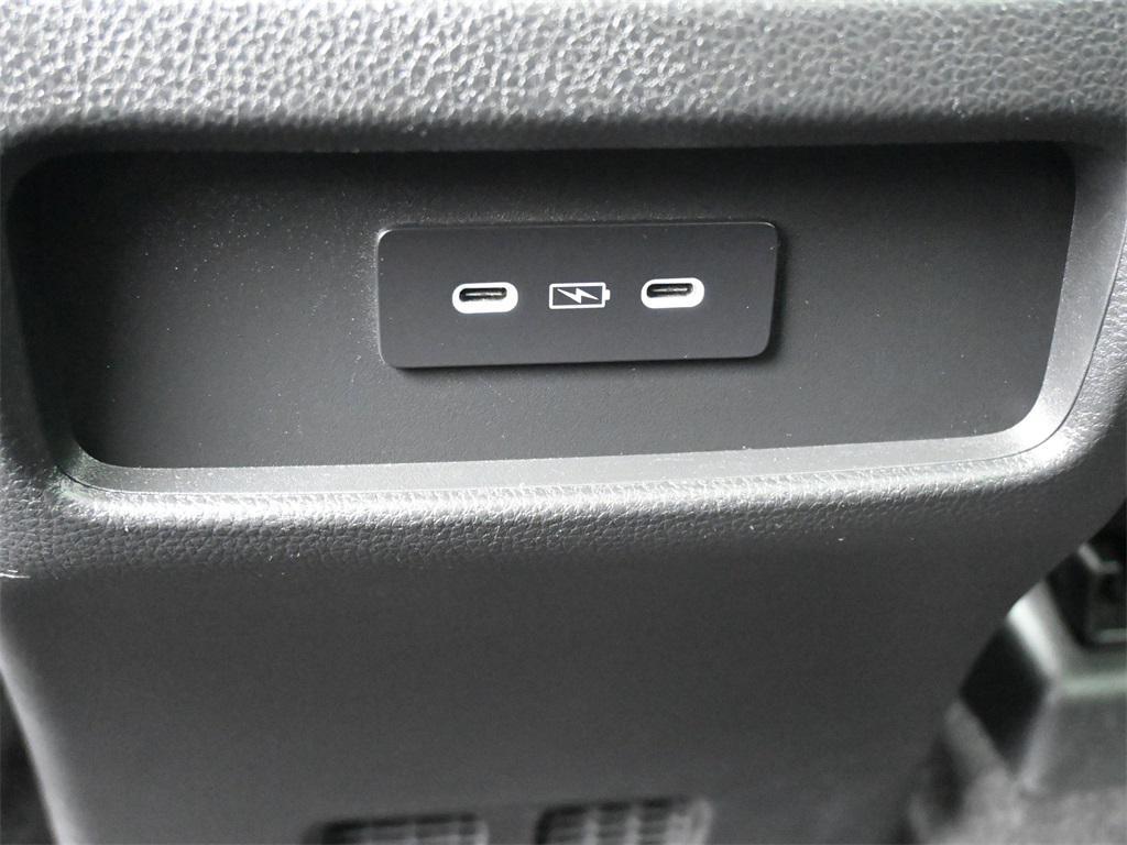 used 2025 Honda Pilot car, priced at $44,500