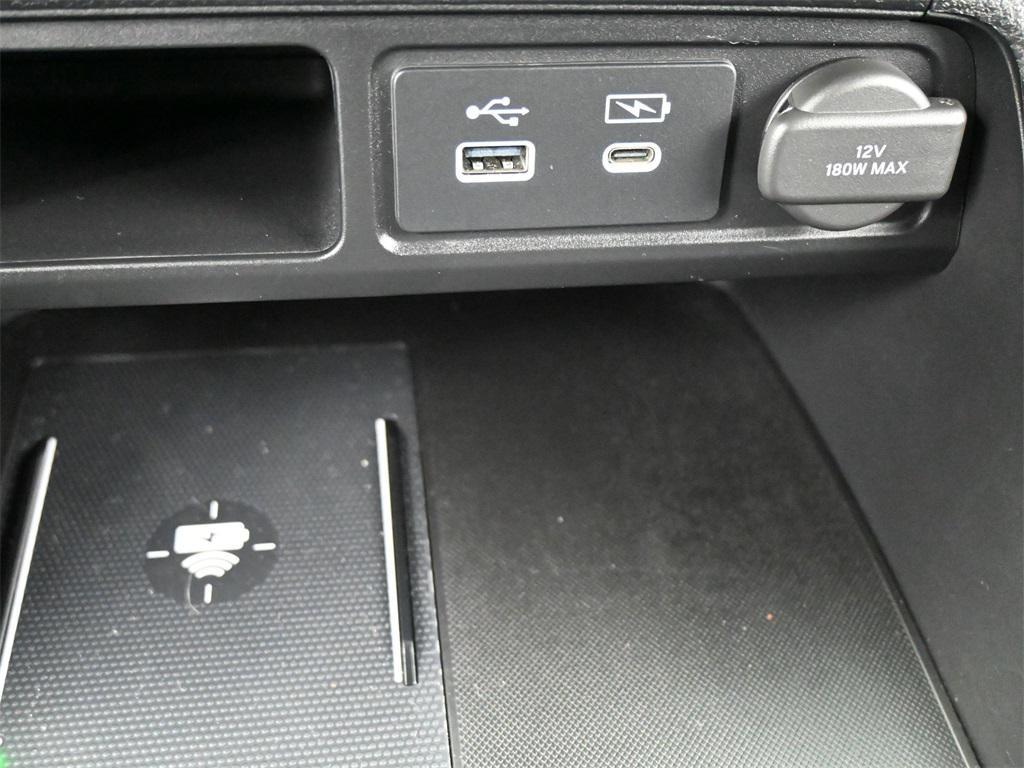 used 2025 Honda Pilot car, priced at $44,500