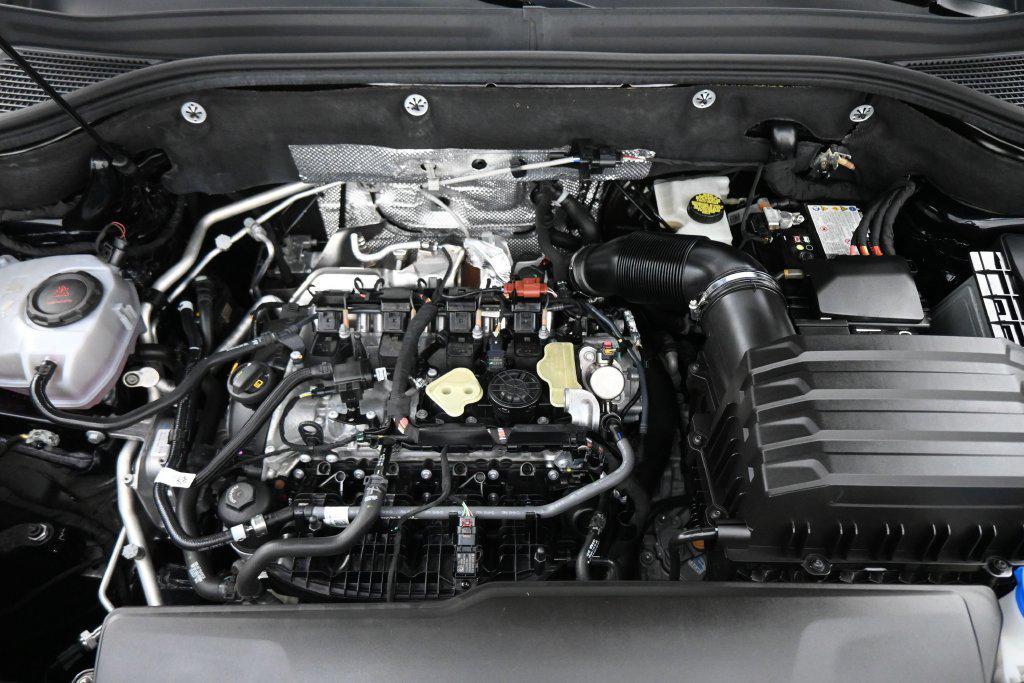 used 2024 Volkswagen Atlas car, priced at $27,299