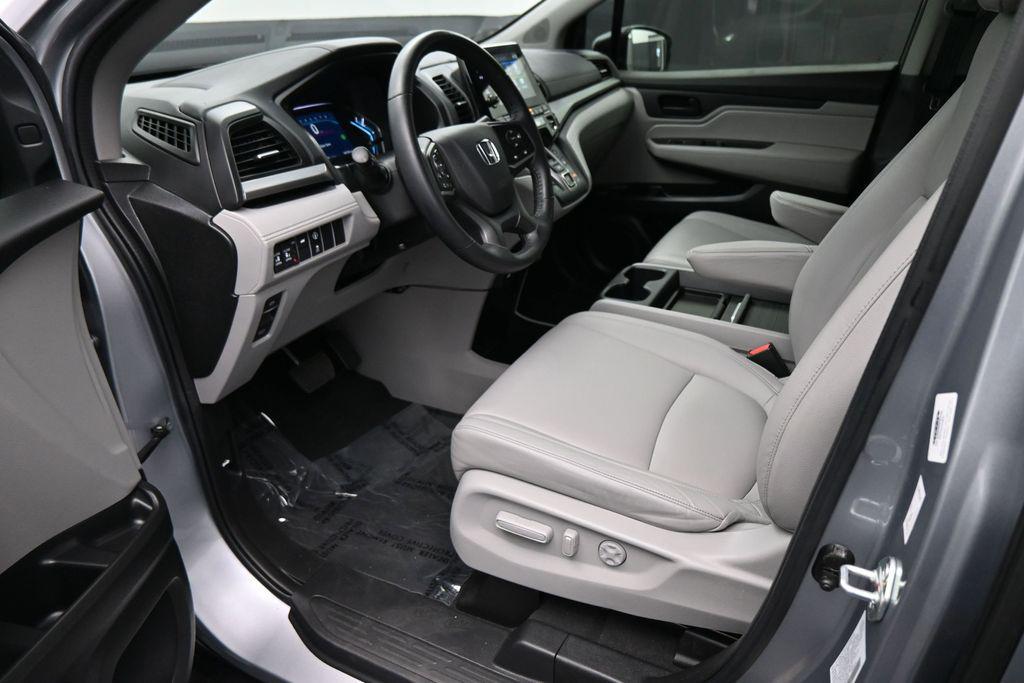 used 2023 Honda Odyssey car, priced at $34,500