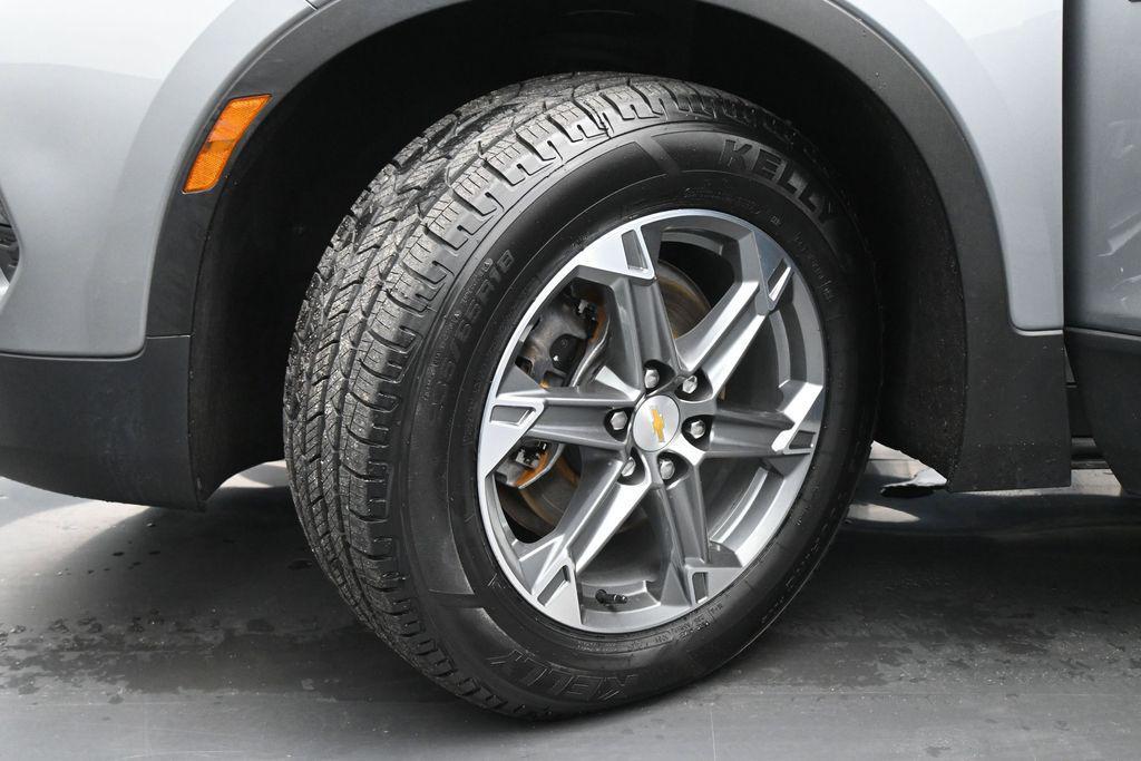 used 2024 Chevrolet Blazer car, priced at $29,250