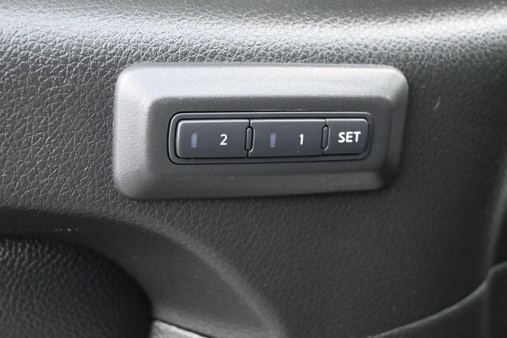 used 2022 Nissan Titan car, priced at $32,000