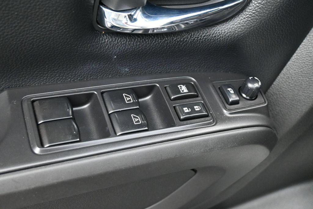 used 2022 Nissan Titan car, priced at $32,000