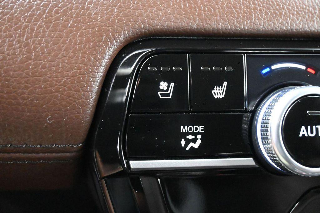 used 2024 Honda Pilot car, priced at $42,750