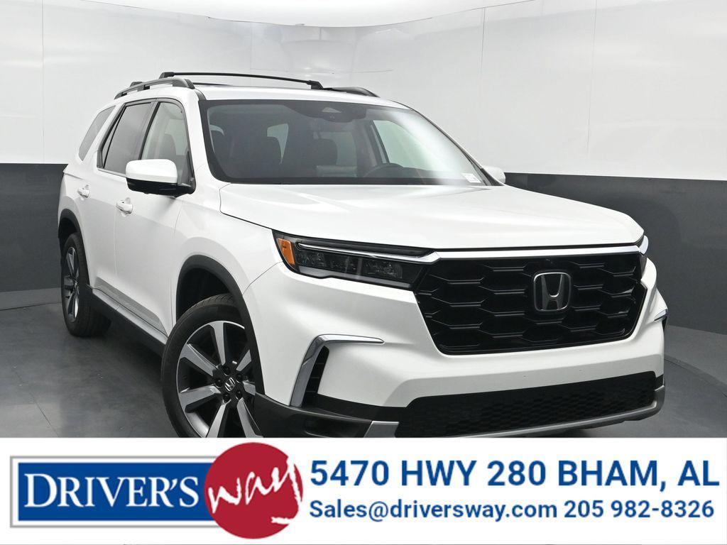 used 2024 Honda Pilot car, priced at $42,750