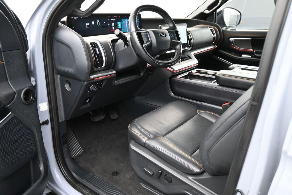 used 2025 Ford Expedition car, priced at $74,000