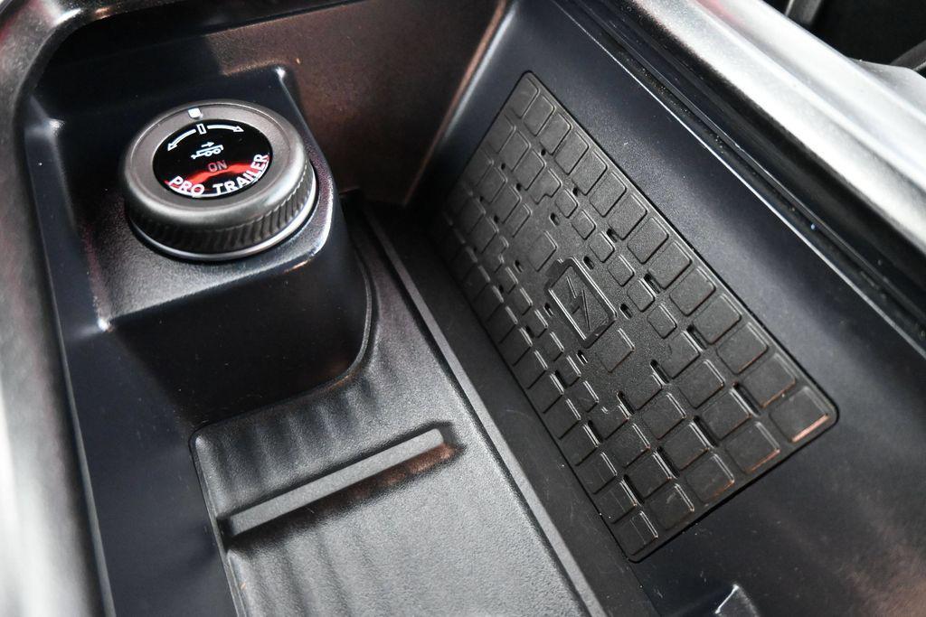 used 2025 Ford Expedition car, priced at $74,000