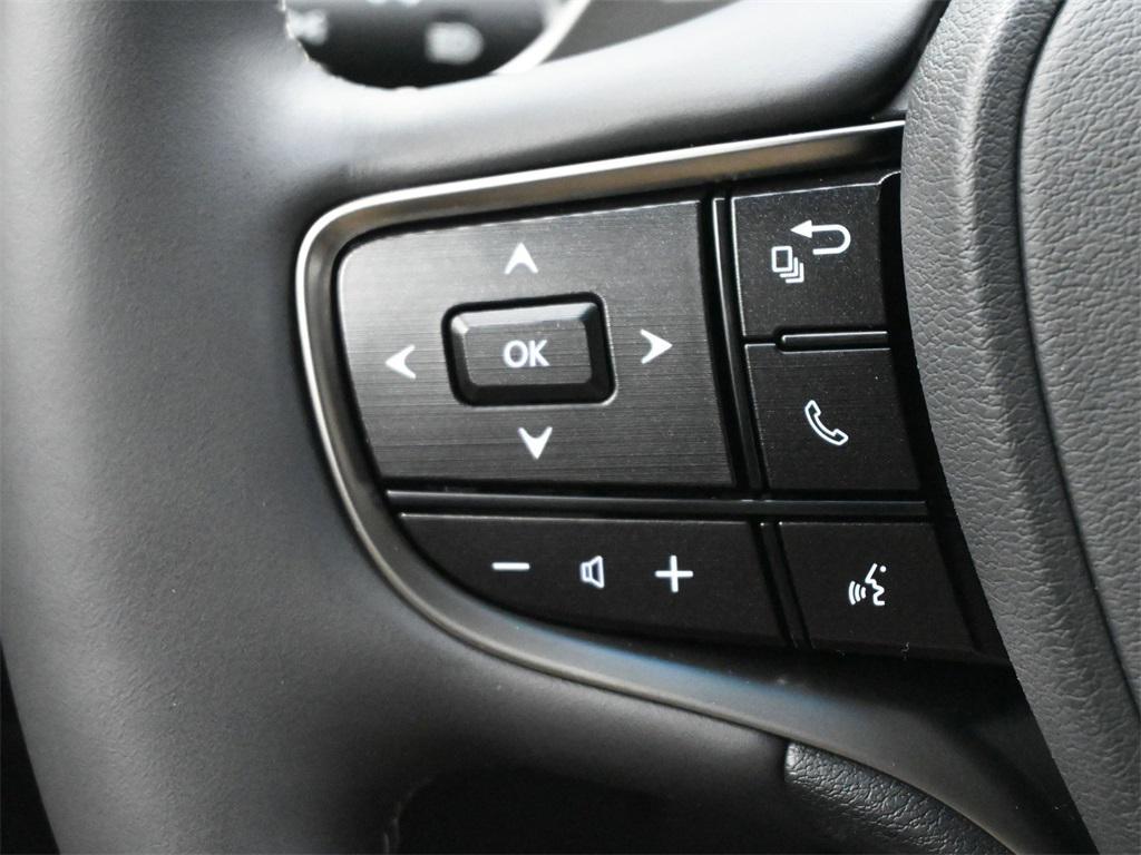 used 2021 Lexus ES 300h car, priced at $31,500