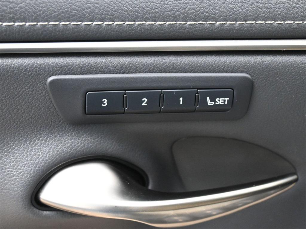 used 2021 Lexus ES 300h car, priced at $31,500