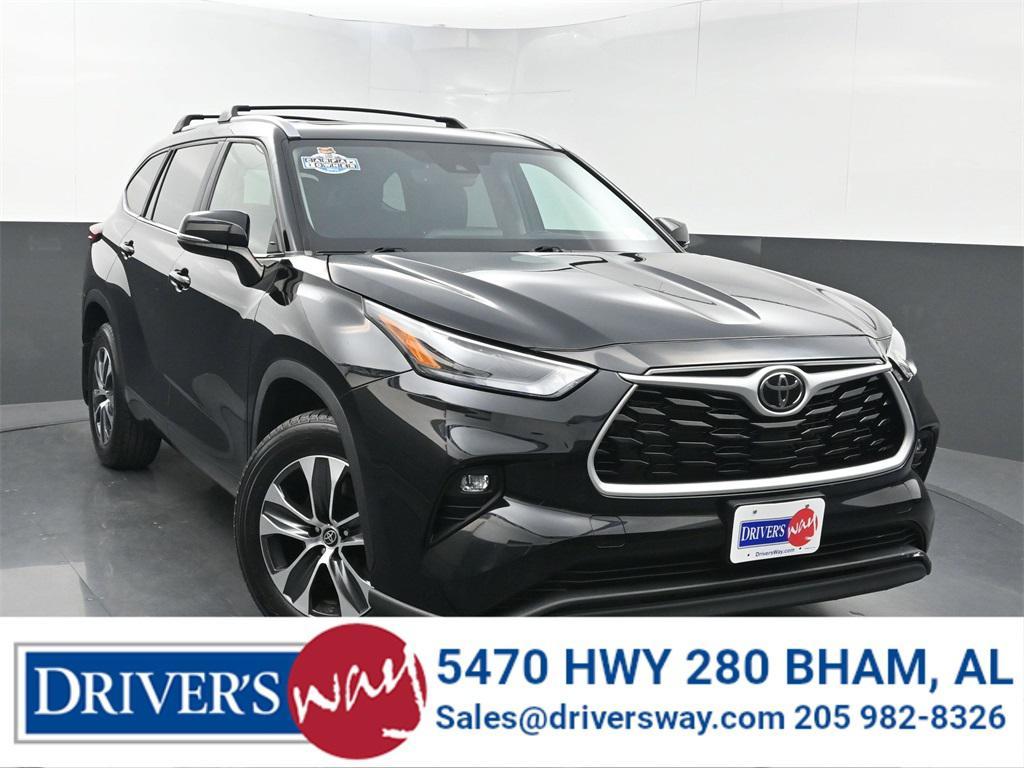 used 2023 Toyota Highlander car, priced at $38,750