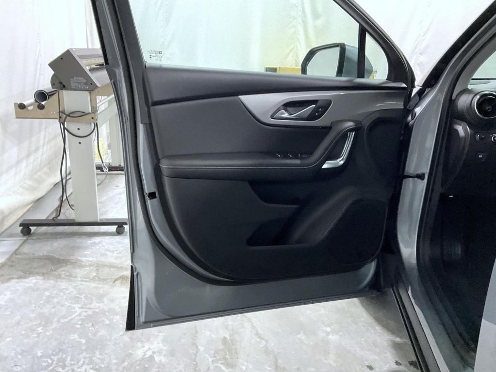used 2025 Chevrolet Blazer car, priced at $29,333